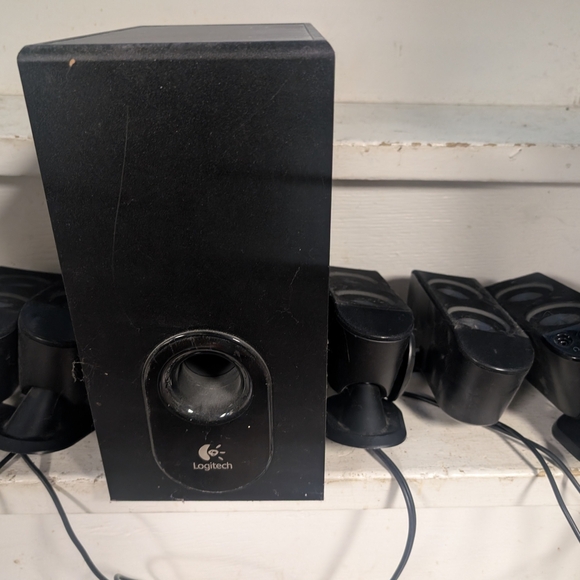 Logitech Black Speaker Set - Picture 2 of 9